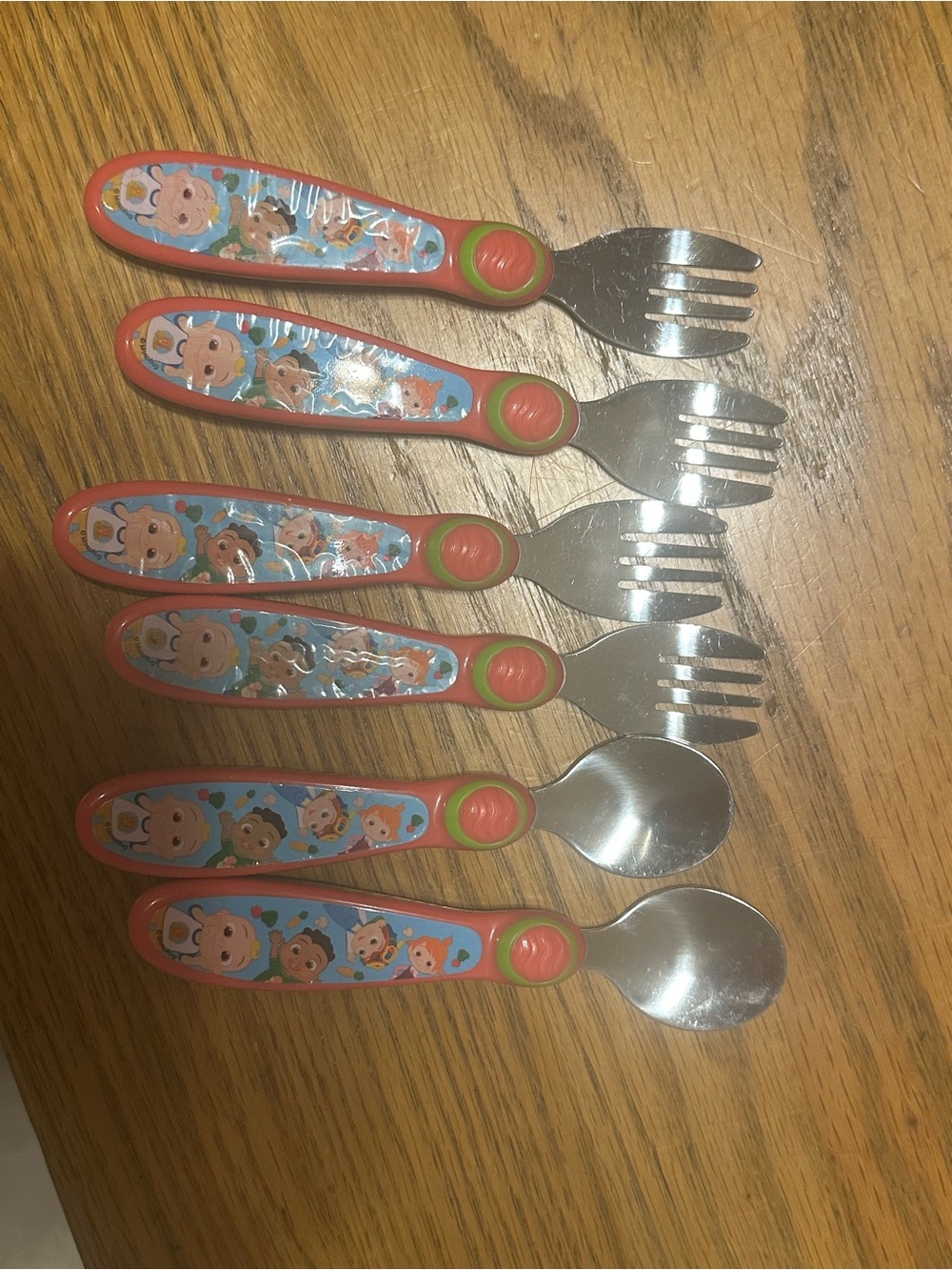 Cocomelon utensils set